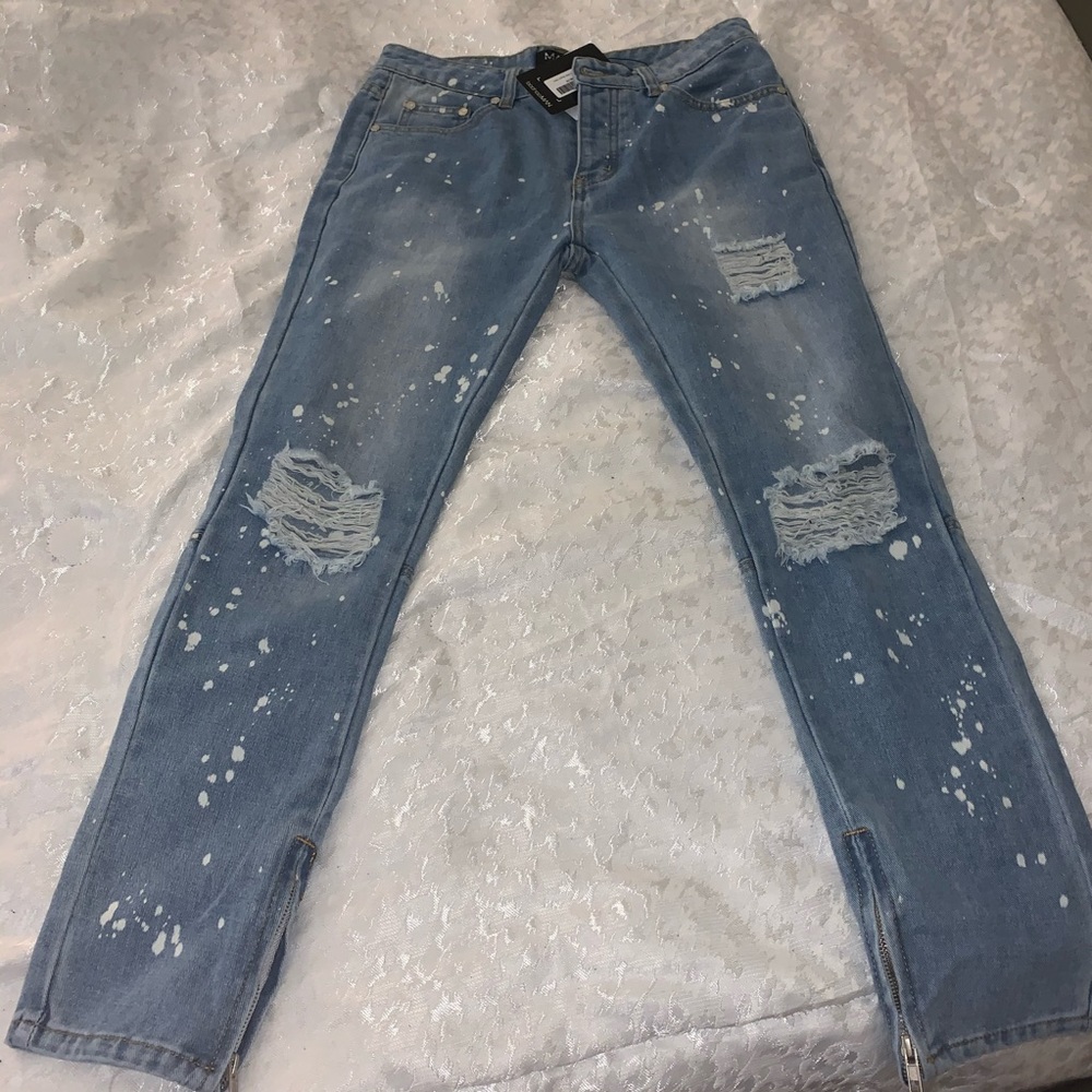 Light jeans